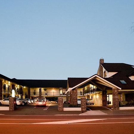 Aotea Motor Lodge Whanganui Exterior foto The River Lee Hotel