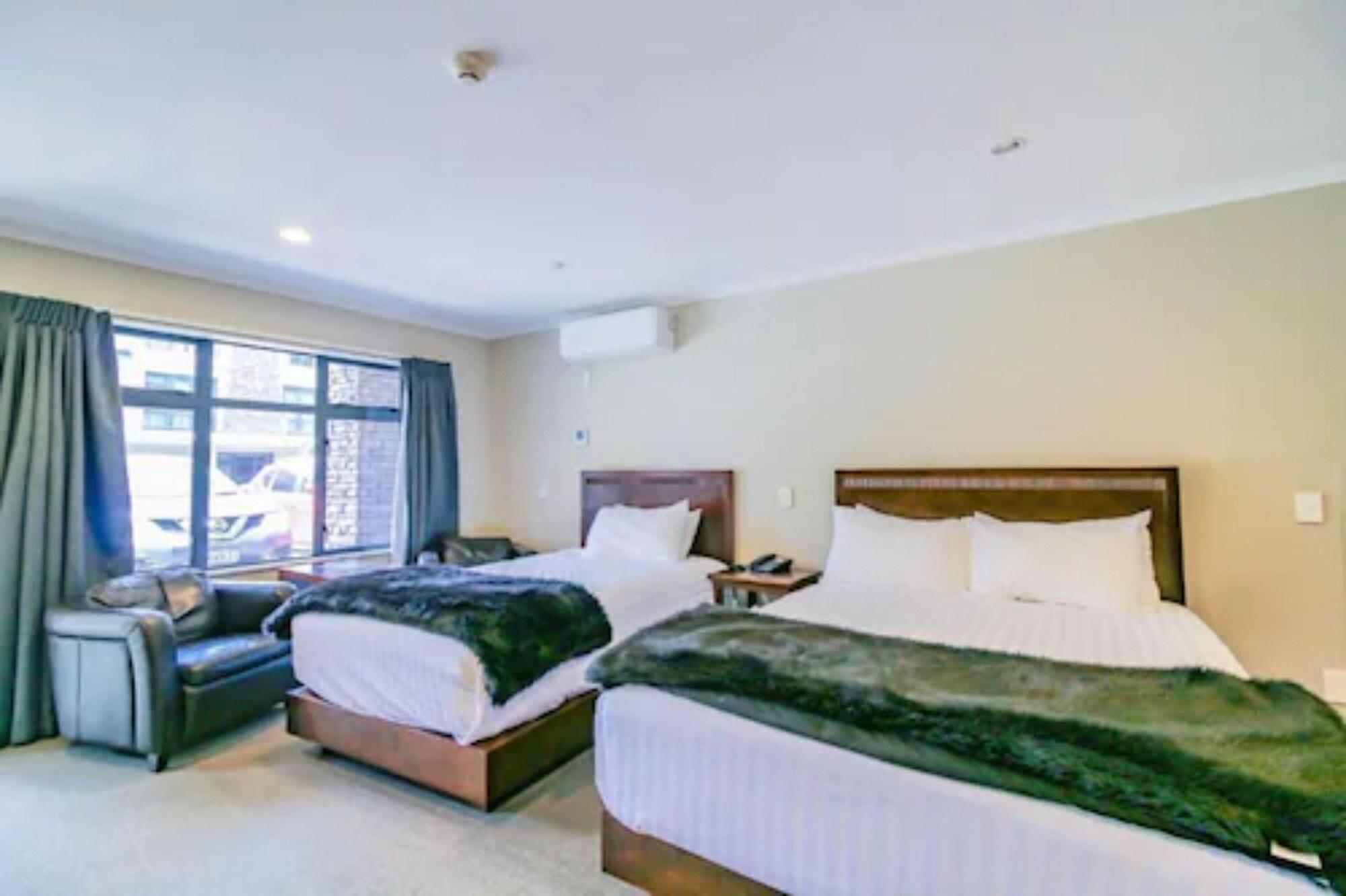 Aotea Motor Lodge Whanganui Exterior foto A room at the hotel